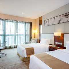 Отель Holiday Inn Chengdu Xindu 4* Улучшенный номер с 2 отдельными кроватями