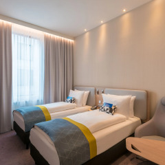 Отель Holiday Inn Express Munich City West 3* Стандартный номер с 2 отдельными кроватями