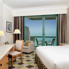 Отель Hilton Dubai Jumeirah 5* Представительский номер с различными типами кроватей фото 10
