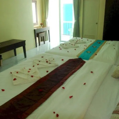 Отель Patong Palm Guesthouse комната для гостей фото 13
