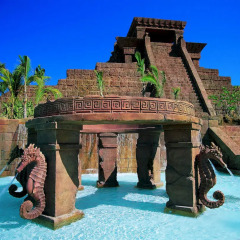 Отель The Cove at Atlantis, Autograph Collection открытый бассейн