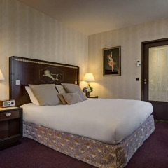 L'Hotel du Collectionneur Arc de Triomphe 5* Улучшенный номер разные типы кроватей