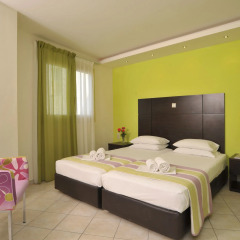 Отель Island Beach Resort - Adults Only 3* Улучшенная студия с различными типами кроватей фото 2