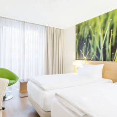 Отель NH Collection Berlin Mitte Am Checkpoint Charlie 4* Стандартный номер с разными типами кроватей фото 2