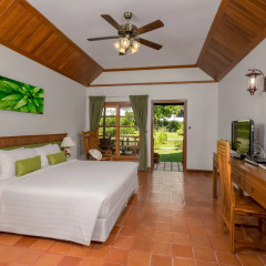 Отель Andaman Embrace Patong 5* Коттедж с различными типами кроватей фото 3