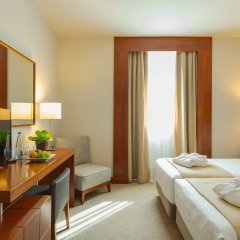 Dom Carlos Liberty Hotel 3* Стандартный номер с различными типами кроватей