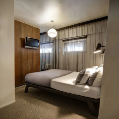 Hotel V Frederiksplein 3* Номер категории Эконом с различными типами кроватей