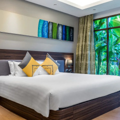 Отель Novotel Phuket Karon Beach Resort and Spa 4* Люкс разные типы кроватей