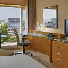 Отель Hilton Frankfurt City Centre комната для гостей фото 2