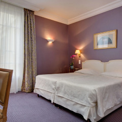 Hotel Le Littre 4* Улучшенный номер с двуспальной кроватью