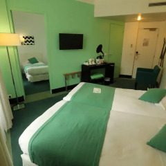 Hotel Carlton's Montmartre комната для гостей фото 8