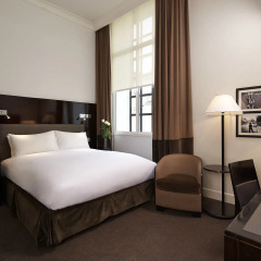 Отель Sofitel London St James 5* Улучшенный номер с различными типами кроватей фото 10
