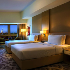 Metropolitan Hotel Dubai 4* Номер категории Премиум с различными типами кроватей