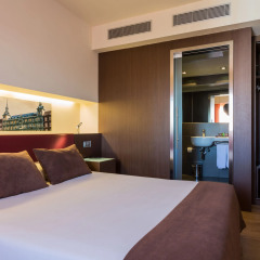 Ayre Gran Hotel Colon 4* Стандартный номер с различными типами кроватей
