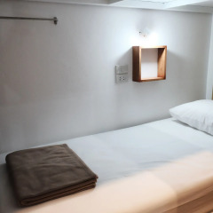 Wayha Hostel Don Mueang Airport Кровать в женском общем номере