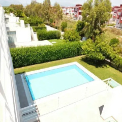 Отель Novron Feronia Villas бассейн фото 2