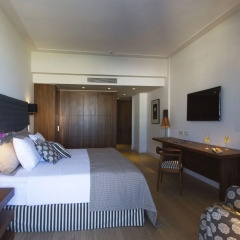 Aquila Atlantis Hotel 5* Номер Делюкс с различными типами кроватей