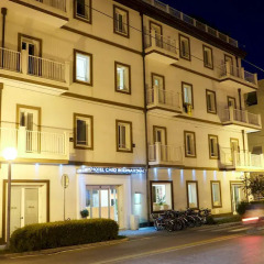 Hotel Card International фасад