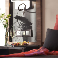 Отель Courtyard by Marriott Madrid Princesa 4* Номер категории Премиум с различными типами кроватей