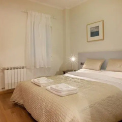 Апартаменты Plaza España Apartment Апартаменты