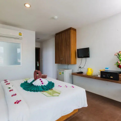 Отель Azure Bangla Phuket комната для гостей фото 2