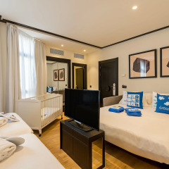 Отель H10 Puerta de Alcalá 4* Стандартный номер с различными типами кроватей