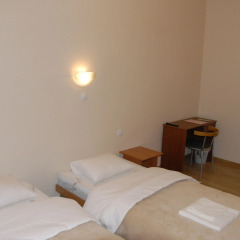 Отель Knights Court Guest House 3* Стандартный номер с различными типами кроватей