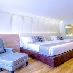Отель Phuket Graceland Resort And Spa 4* Номер Делюкс с двуспальной кроватью