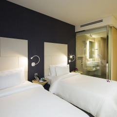 Liberty Central Saigon Riverside Hotel 4* Номер Делюкс с различными типами кроватей