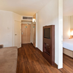 Отель ibis Samui Bophut 3* Стандартный семейный номер с двуспальной кроватью