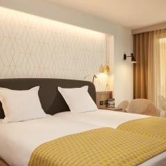 Отель Auteuil Tour Eiffel Paris 4* Улучшенный семейный номер с различными типами кроватей