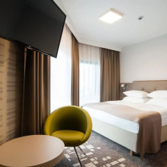 Q Hotel Plus Wroclaw 4* Улучшенный номер с различными типами кроватей фото 2