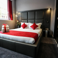The Bryson Hotel комната для гостей фото 11