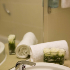 Отель Jurys Inn Manchester City Centre 4* Стандартный номер с различными типами кроватей фото 4