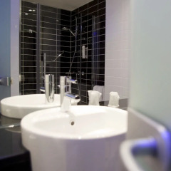 Отель Holiday Inn Express Nurnberg City - Hauptbahnhof 3* Стандартный номер с различными типами кроватей фото 4