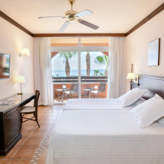 Отель Occidental Jandía Playa 4* Стандартный номер с двуспальной кроватью