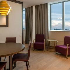 DoubleTree by Hilton Hotel Yerevan City Centre 4* Люкс с разными типами кроватей фото 3