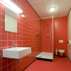 WOW Hostel Amsterdam ванная