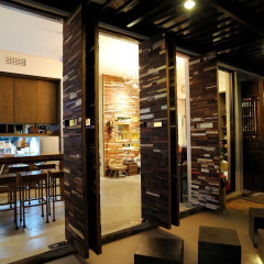The Album Hotel лобби