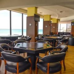 Отель Crown Paradise Club Cancun - Все включено спорт-бар