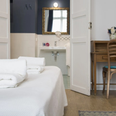 Отель L'Esplai Valencia Bed and Breakfast 3* Стандартный номер с двуспальной кроватью