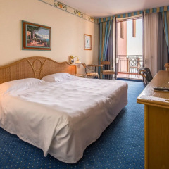Отель Atahotel Capotaormina 4* Улучшенный номер с различными типами кроватей фото 2