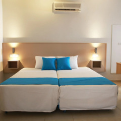 Sea Cleopatra Napa Hotel 3* Стандартный номер с различными типами кроватей