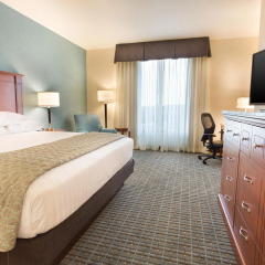 Отель Drury Inn & Suites St. Louis Brentwood 3* Номер Делюкс с различными типами кроватей