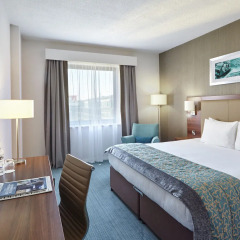 Отель Jurys Inn Manchester City Centre 4* Представительский номер с различными типами кроватей