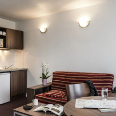 Отель Aparthotel Adagio access Paris Quai d'Ivry 3* Апартаменты с различными типами кроватей фото 3