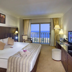 Crowne Plaza Hotel Antalya комната для гостей фото 3