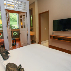 Hotel Fort Canning 5* Номер категории Премиум с различными типами кроватей