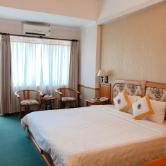 Отель Cap Saint Jacques 3* Улучшенный номер с двуспальной кроватью