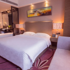 La Perle International Hotel 4* Улучшенный люкс с различными типами кроватей